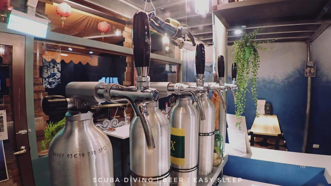 氮醉潛水酒吧旅宿joscubar Diving Hostel Сяолюцю Экстерьер фото